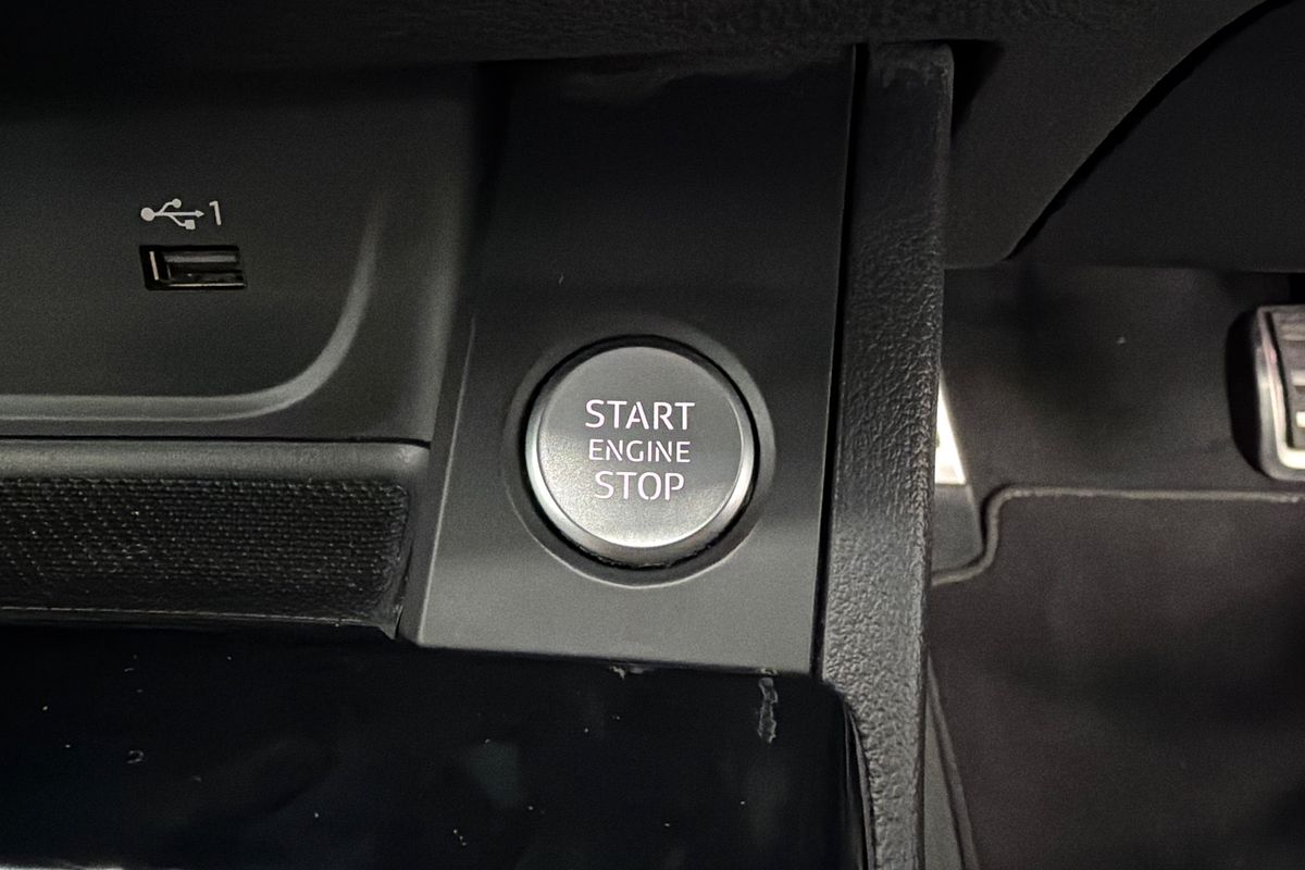 2021 Audi A4 45 TFSI S line B9