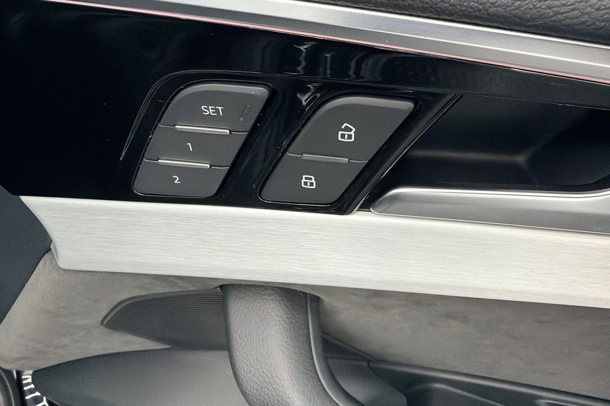 2021 Audi A4 45 TFSI S line B9