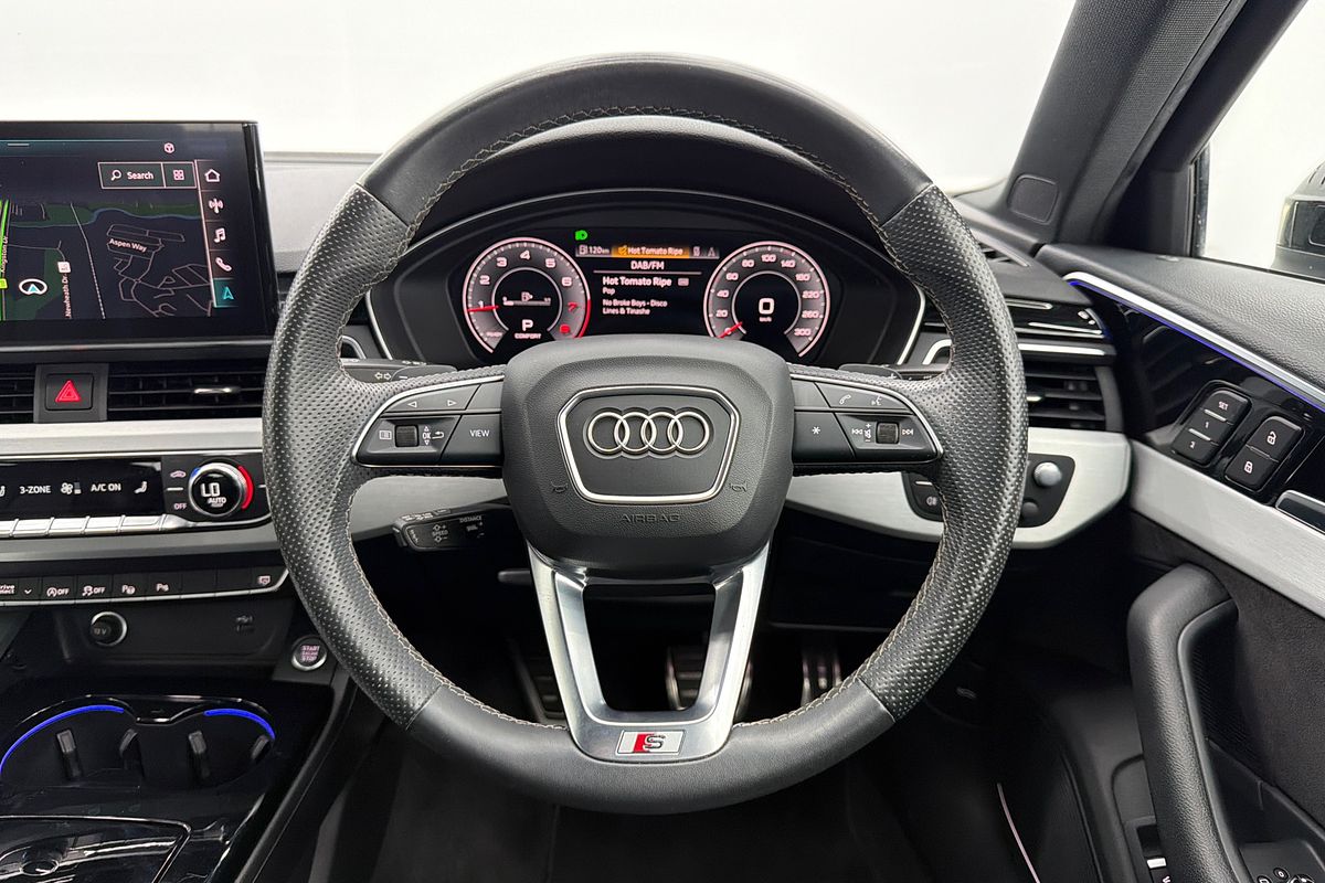 2021 Audi A4 45 TFSI S line B9