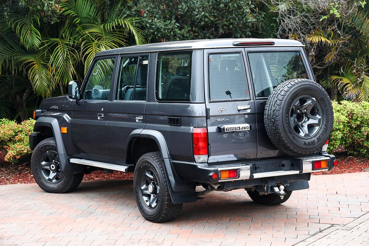 2023 Toyota Landcruiser GXL GDJL76R