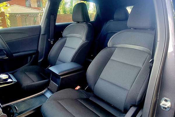 2025 MG MG4 Excite 51 125kW MEH32 thumb-6