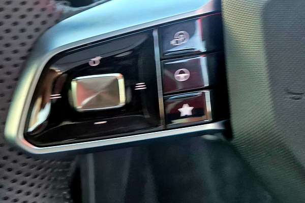 2025 MG QS Excite IS31 thumb-13