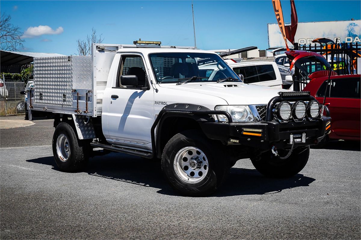 2014 Nissan Patrol DX Series 4 4X4