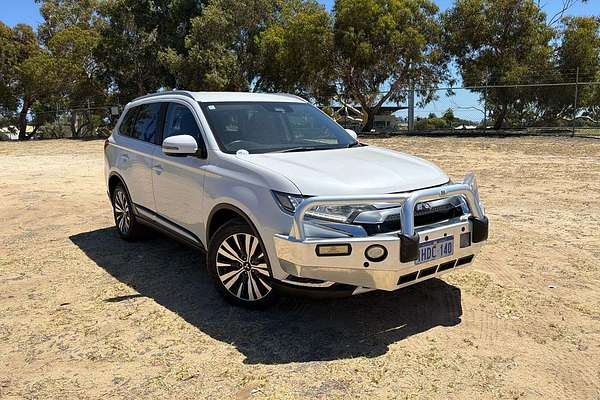 2020 Mitsubishi Outlander LS ZL