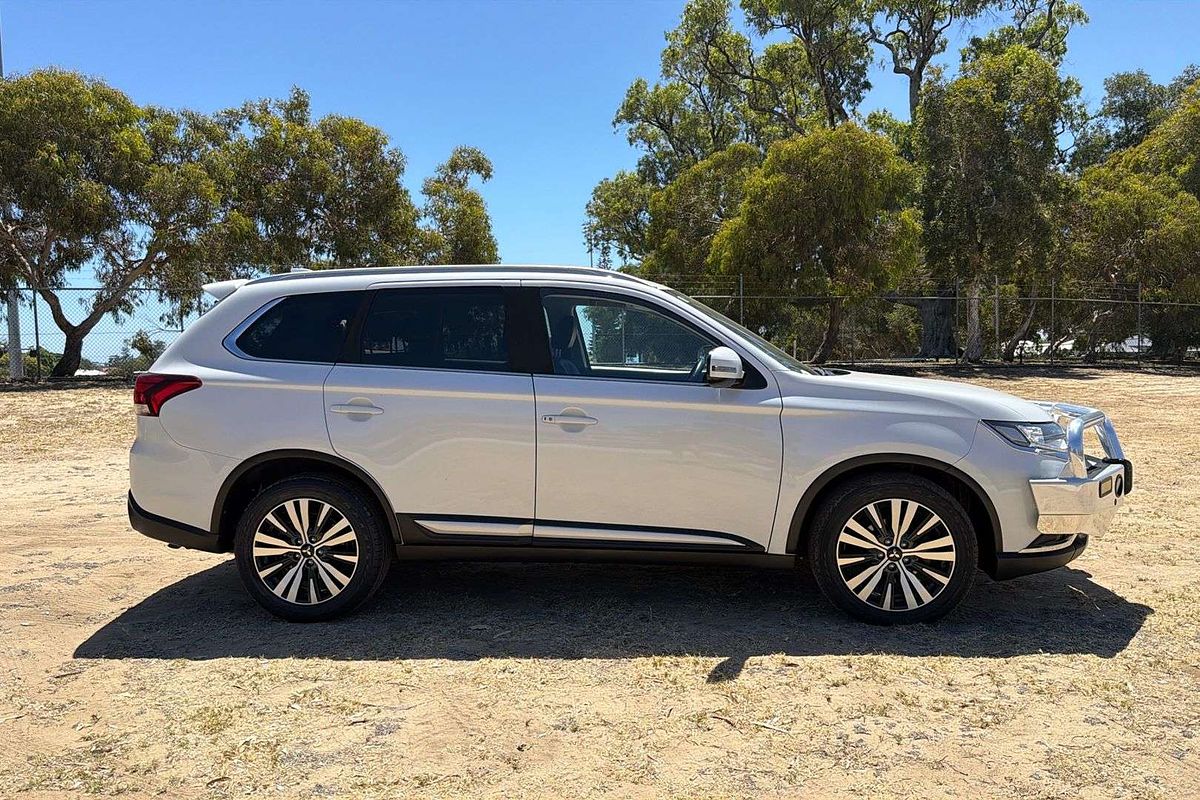 2020 Mitsubishi Outlander LS ZL
