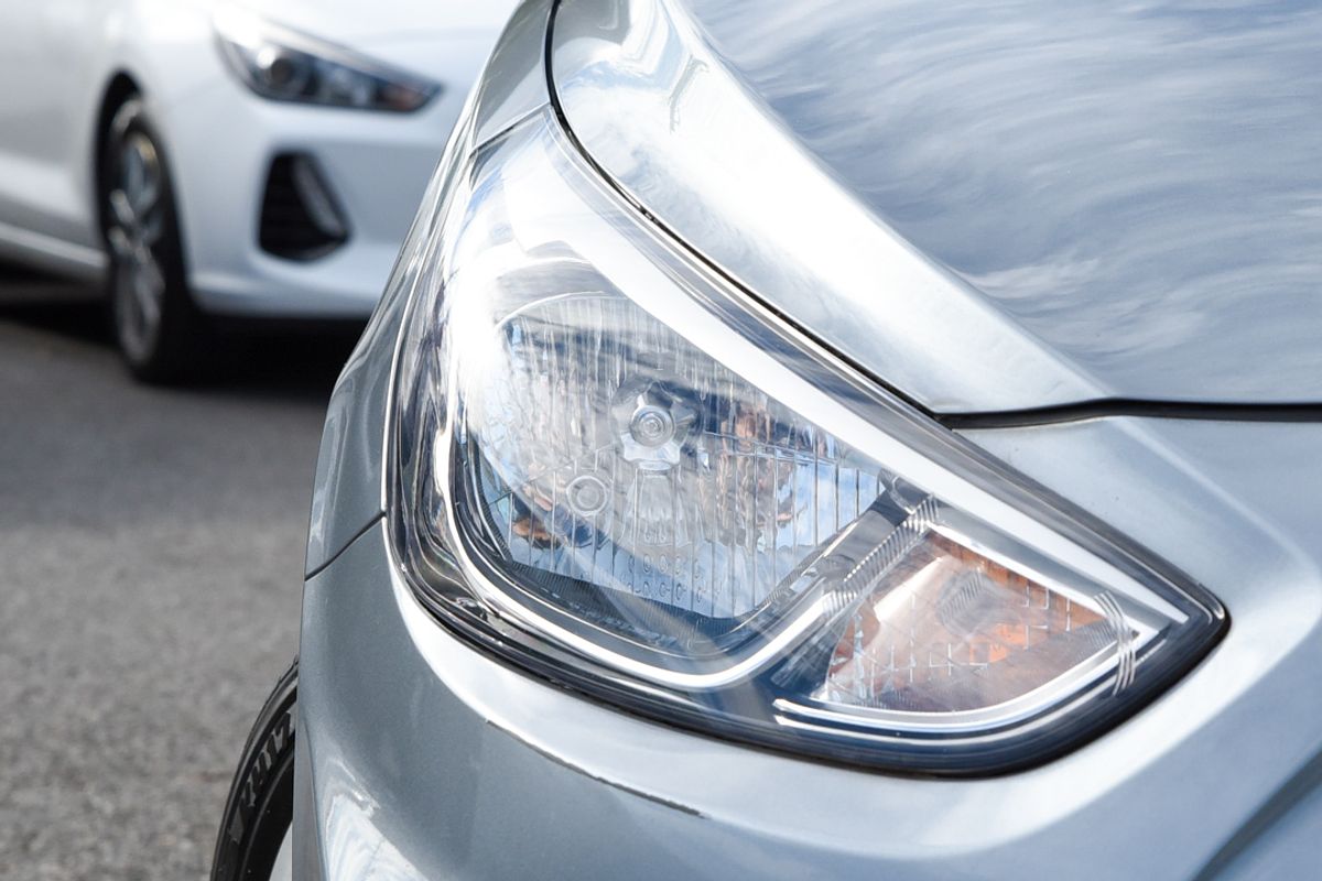 2019 Hyundai Accent Sport RB6