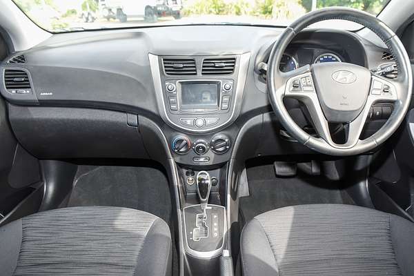 2019 Hyundai Accent Sport RB6 thumb-15