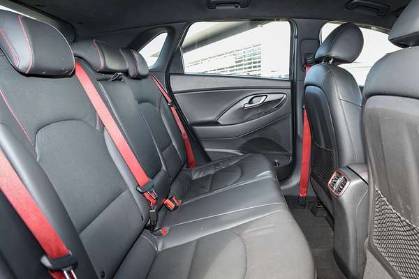 2018 Hyundai i30 SR PD thumb-8