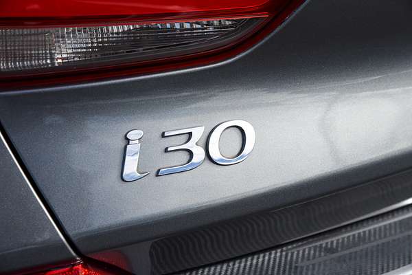 2018 Hyundai i30 SR PD thumb-19
