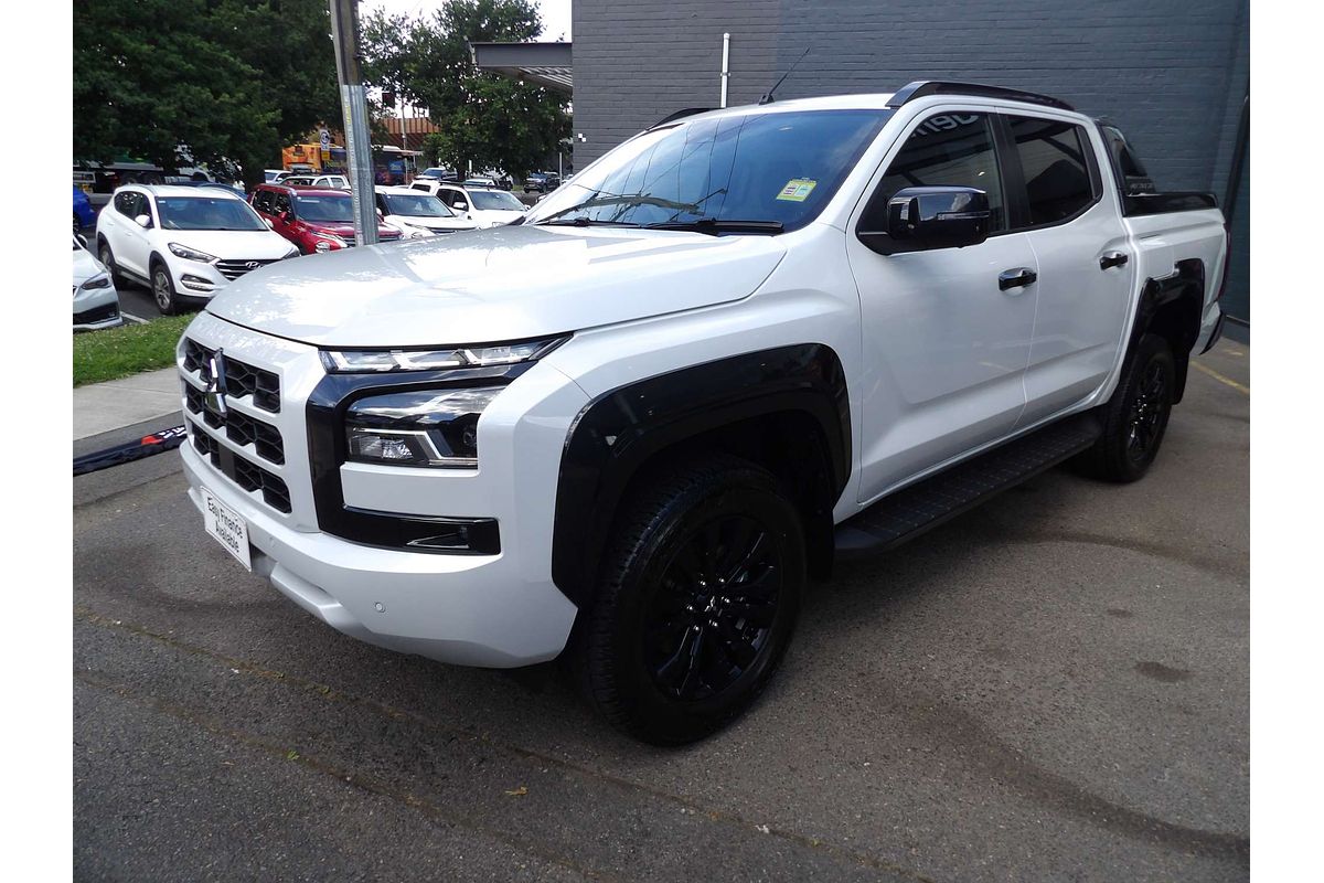 2025 Mitsubishi Triton GSR MV 4X4