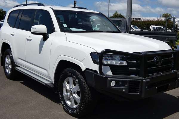 2024 Toyota Landcruiser GXL FJA300R