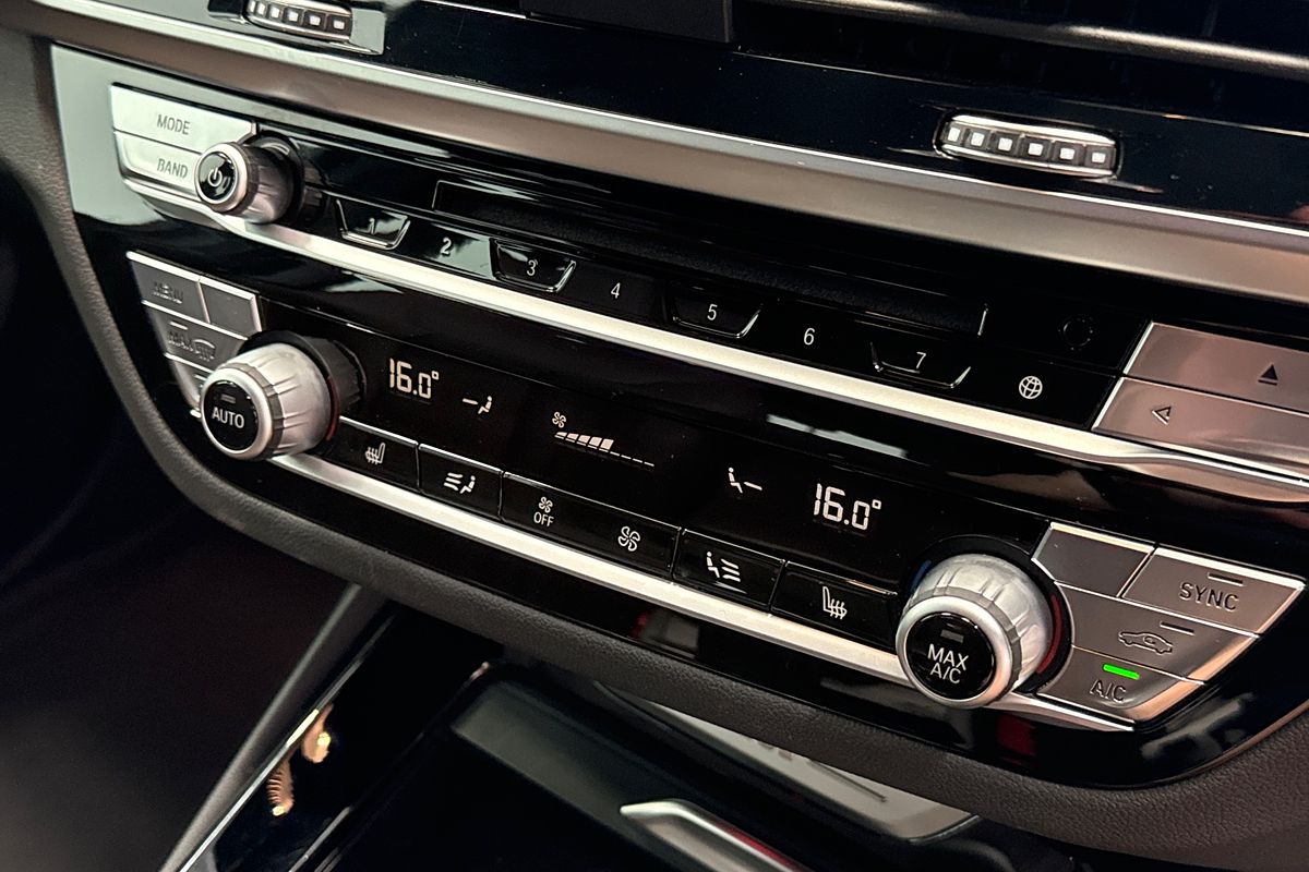 2019 BMW X3 M40i G01