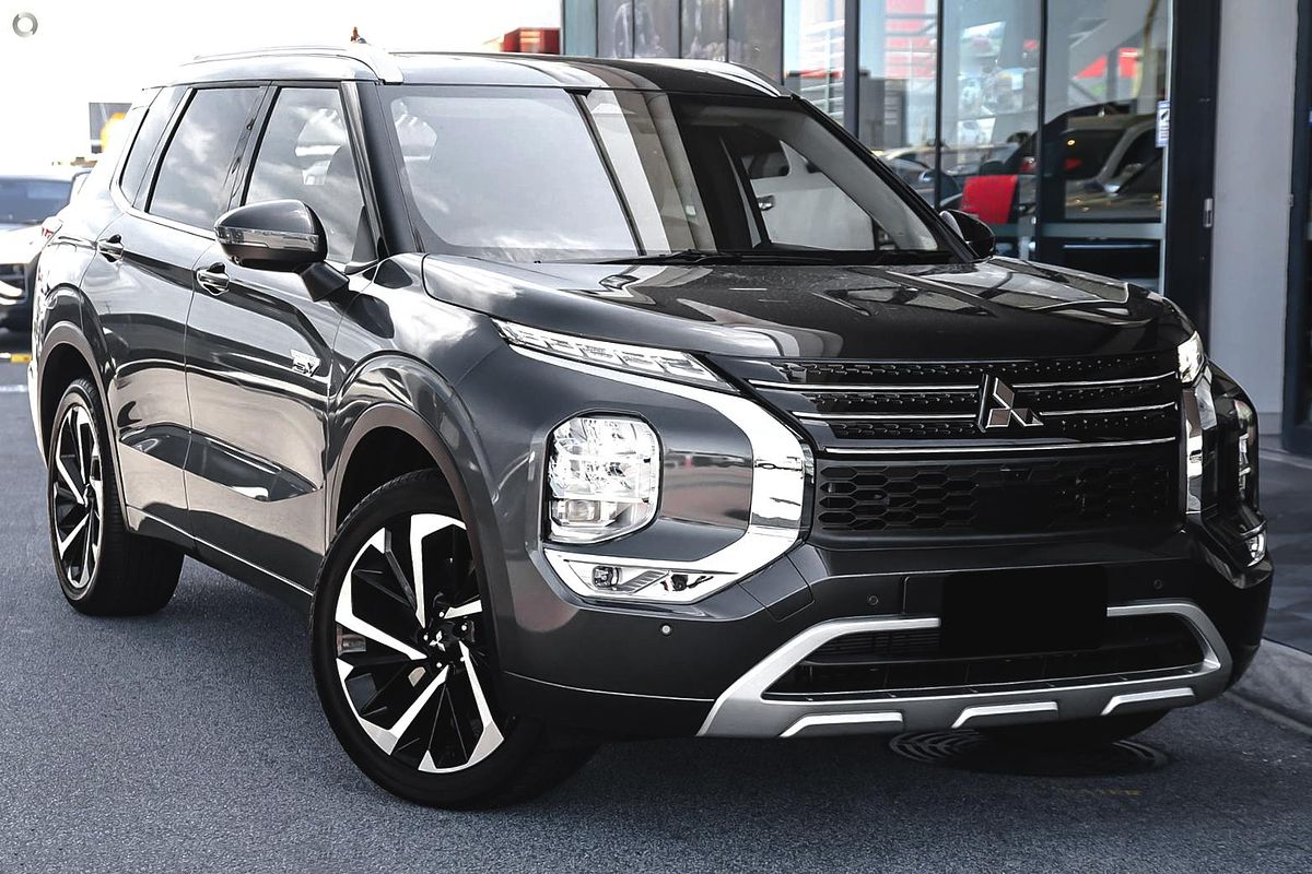 2024 Mitsubishi Outlander PHEV Exceed ZM