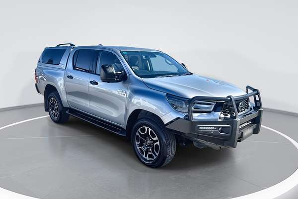 2024 Toyota Hilux SR5 48V GUN126R 4X4