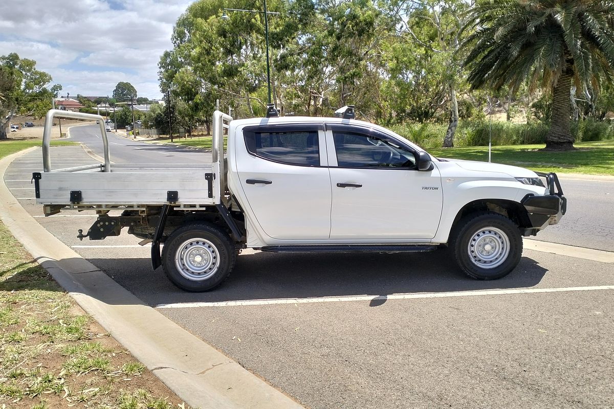 2019 Mitsubishi Triton GLX ADAS MR 4X4