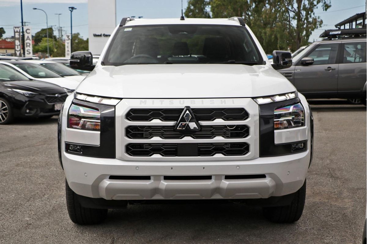 2025 Mitsubishi Triton GSR MV 4X4