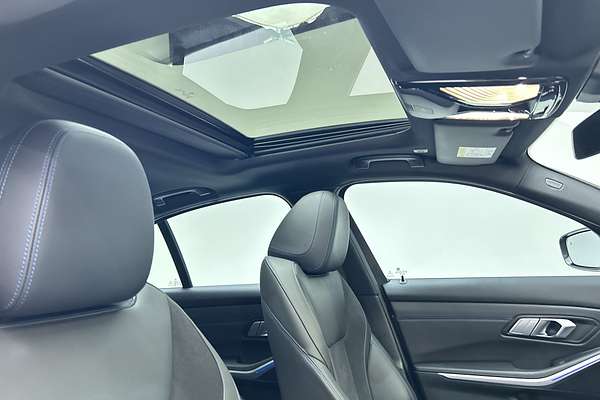 2021 BMW 3 Series 320i M Sport G20 thumb-14