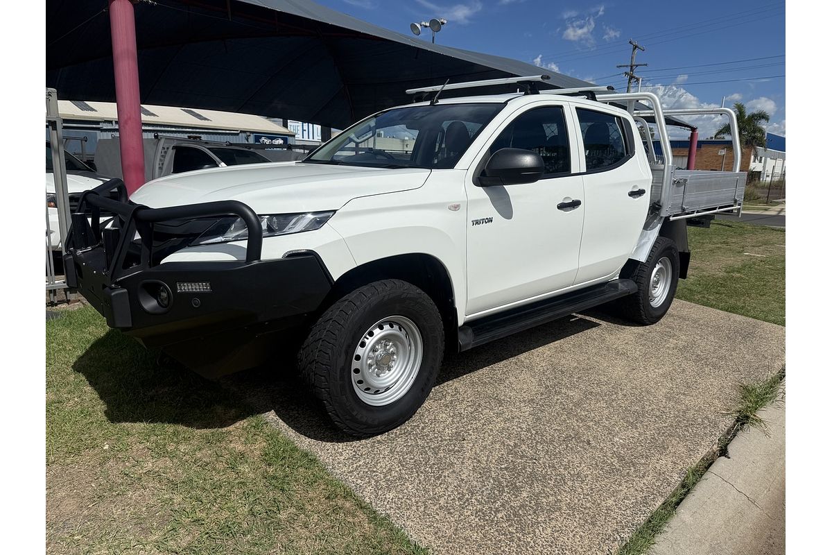 2022 Mitsubishi Triton GLX MR 4X4