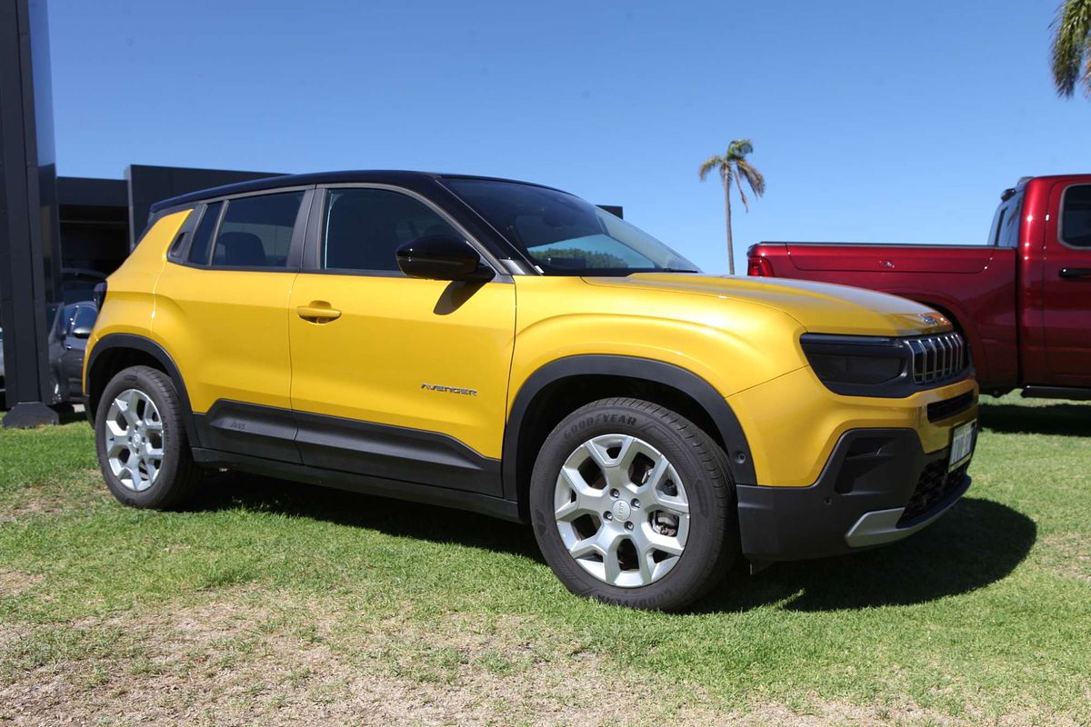 2024 Jeep Avenger Limited JJ