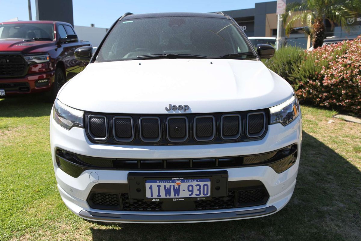 2023 Jeep Compass S-Limited M6