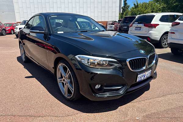 2015 BMW 2 Series 220i Sport Line F22