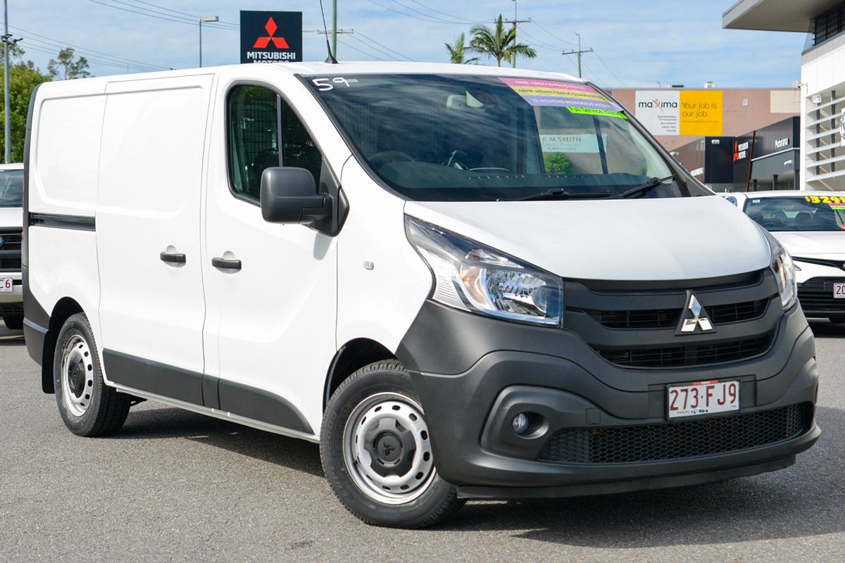 2022 Mitsubishi Express GLX SN SWB