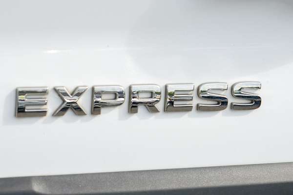 2022 Mitsubishi Express GLX SN SWB thumb-17