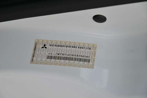 2022 Mitsubishi Express GLX SN SWB thumb-18