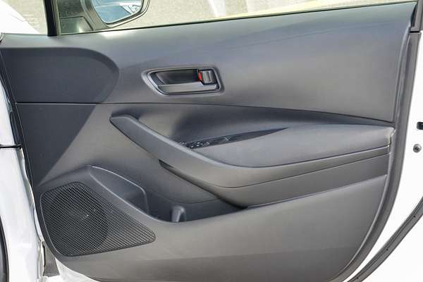 2022 Toyota Corolla Ascent Sport Hybrid ZWE211R thumb-15