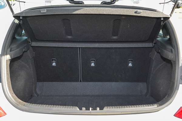 2020 Hyundai i30 Active PD2 thumb-18