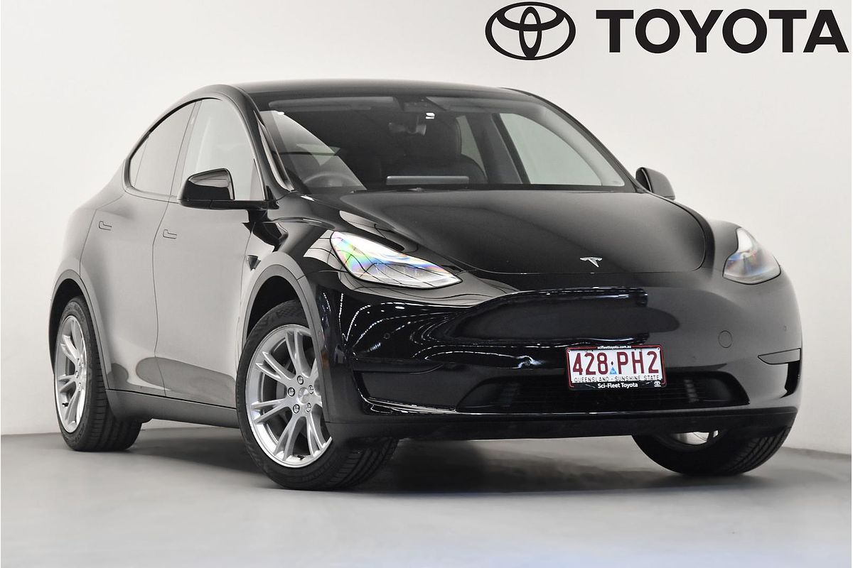 2024 Tesla Model Y Rear-Wheel Drive