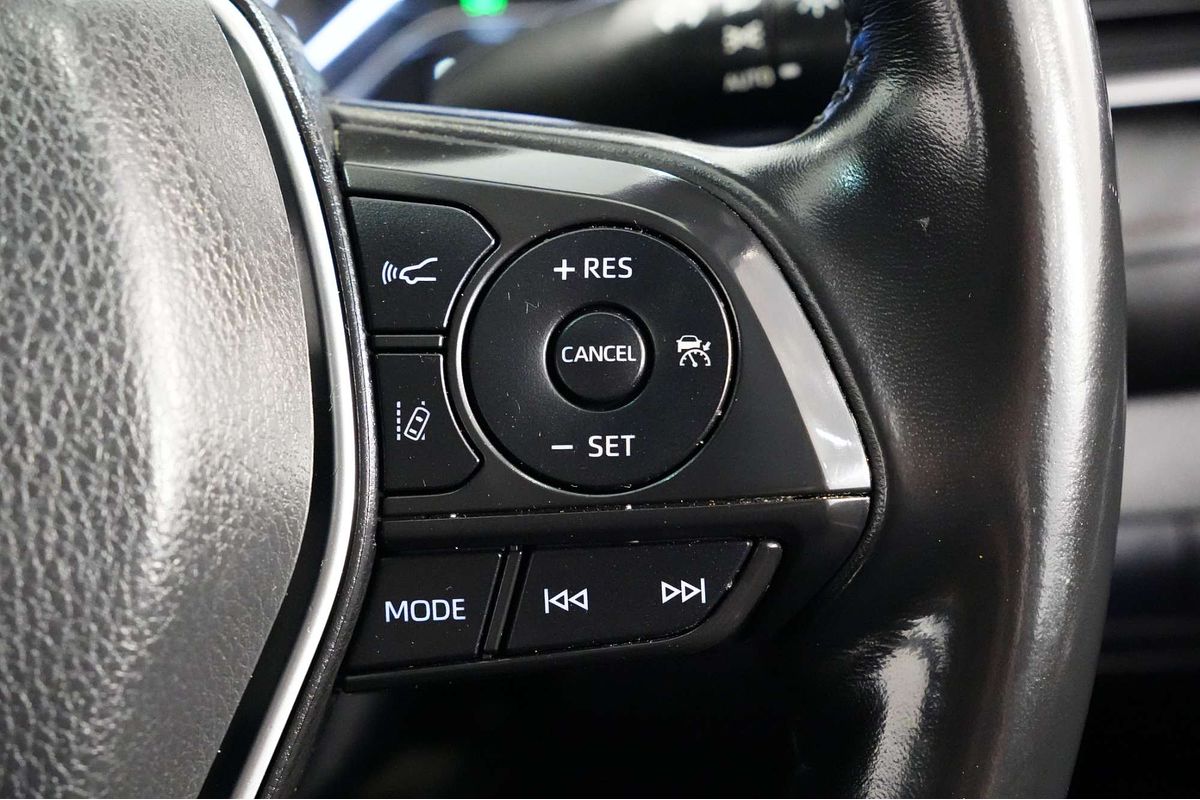 2020 Toyota Camry Ascent Sport AXVH71R