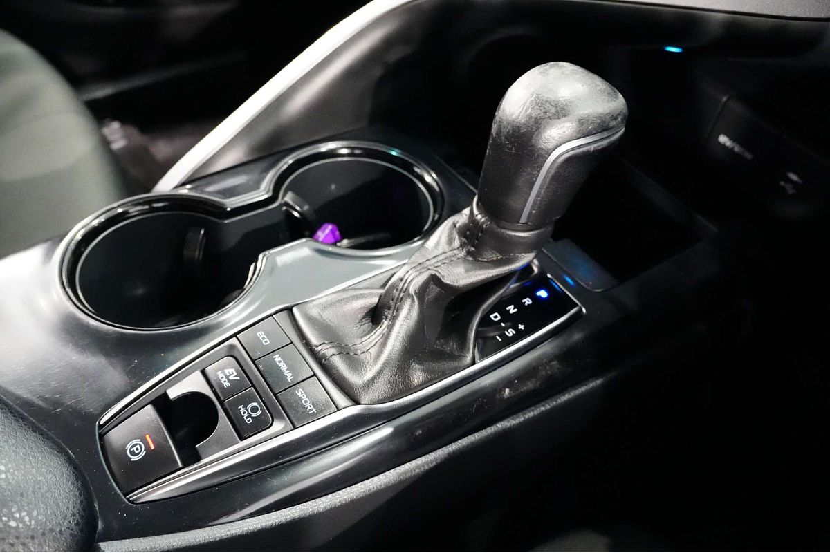 2020 Toyota Camry Ascent Sport AXVH71R