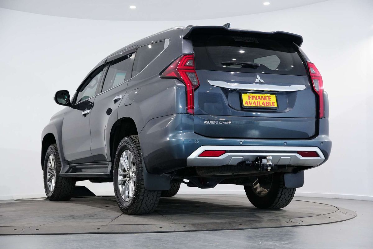 2022 Mitsubishi Pajero Sport GLX QF