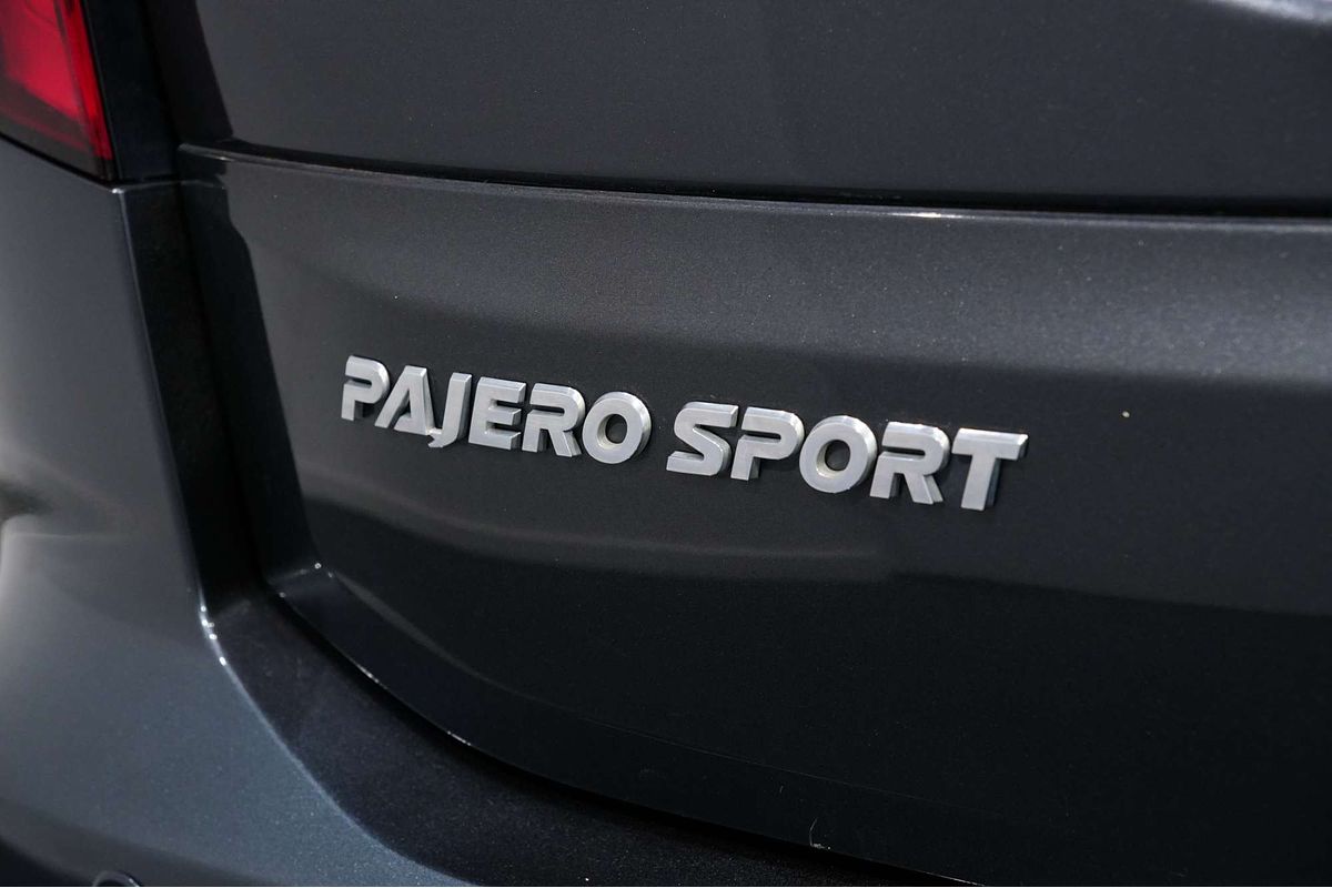 2022 Mitsubishi Pajero Sport GLX QF