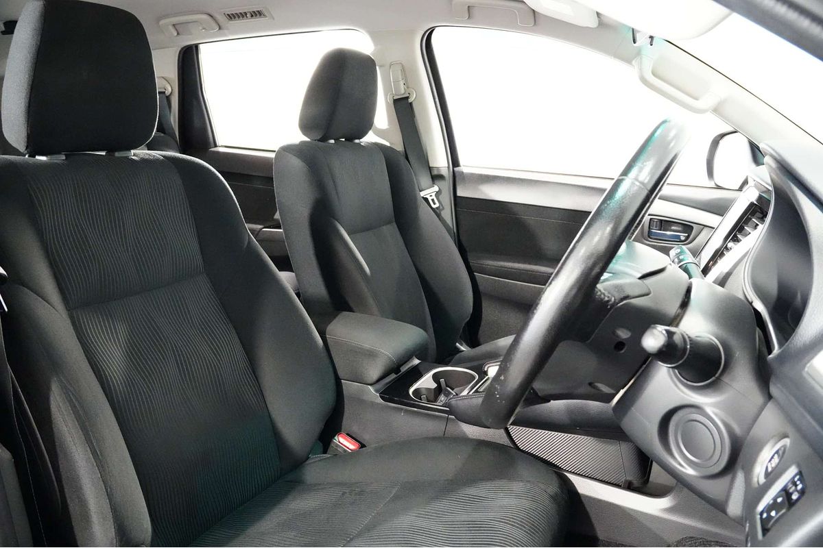 2022 Mitsubishi Pajero Sport GLX QF