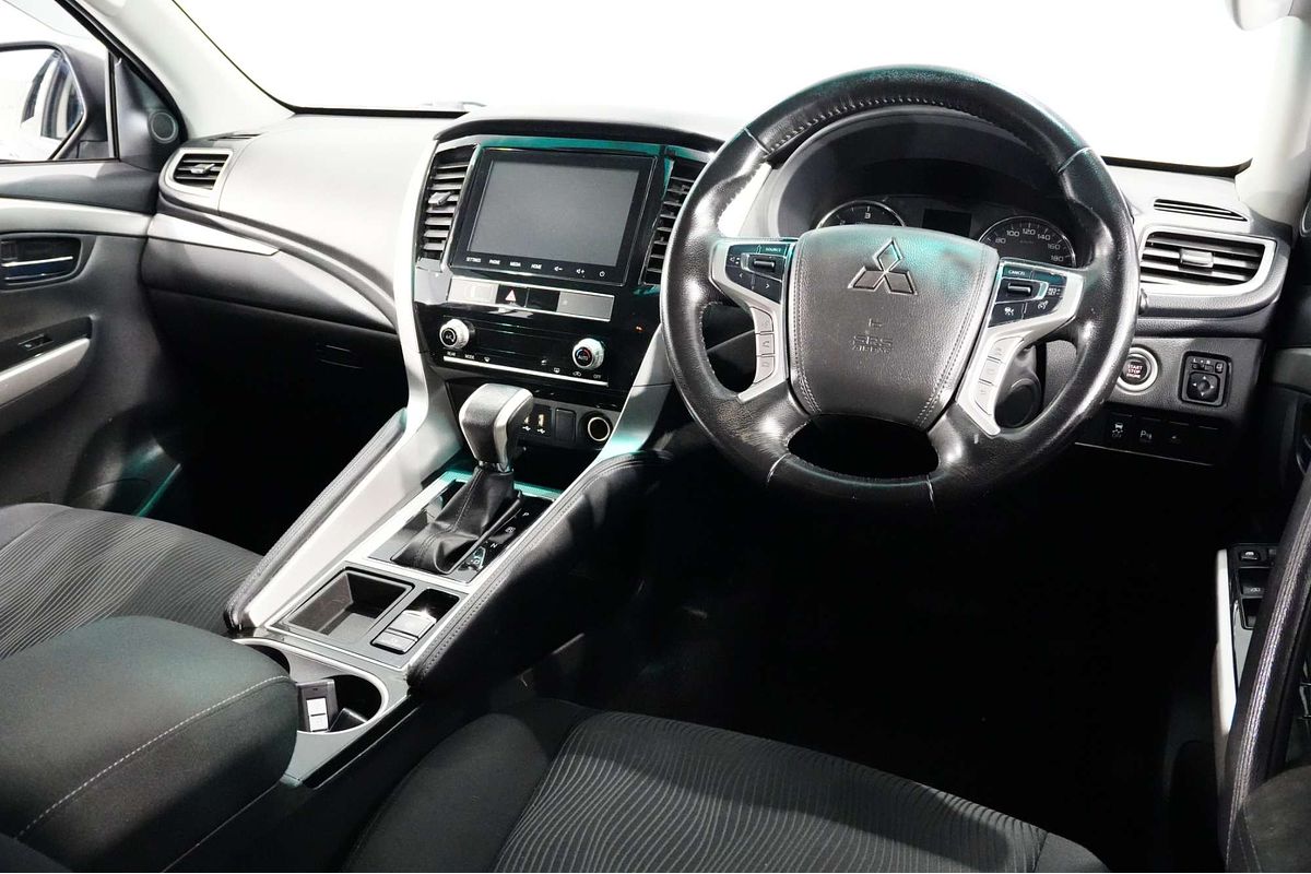 2022 Mitsubishi Pajero Sport GLX QF