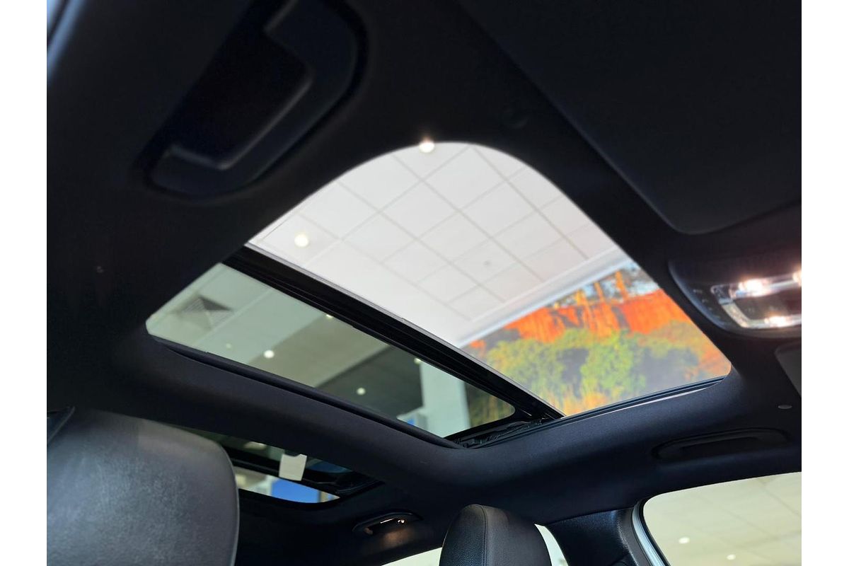 2022 Mercedes-Benz GLB-Class GLB200 X247