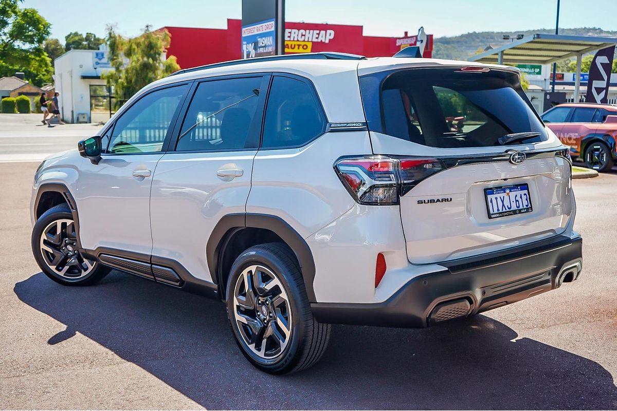 2025 Subaru Forester Touring S6