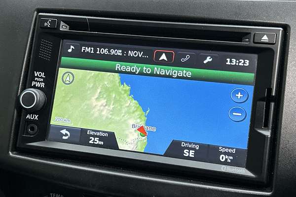 2014 Suzuki Swift GLX Navigator FZ thumb-14