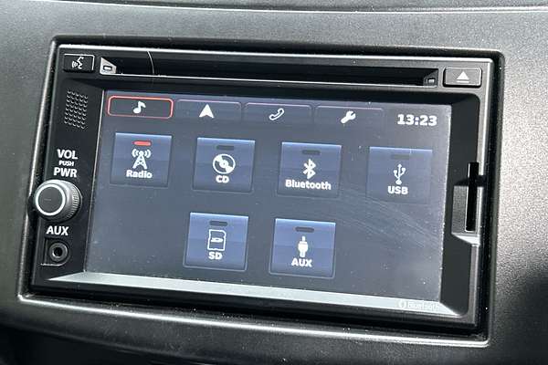 2014 Suzuki Swift GLX Navigator FZ thumb-15