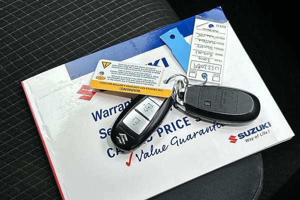 2014 Suzuki Swift GLX Navigator FZ thumb-22