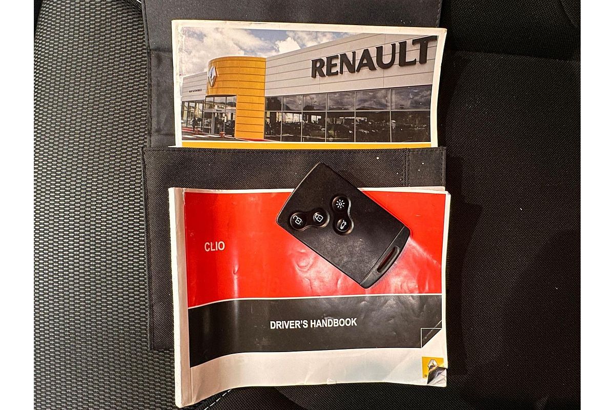 2016 Renault Clio Expression IV B98