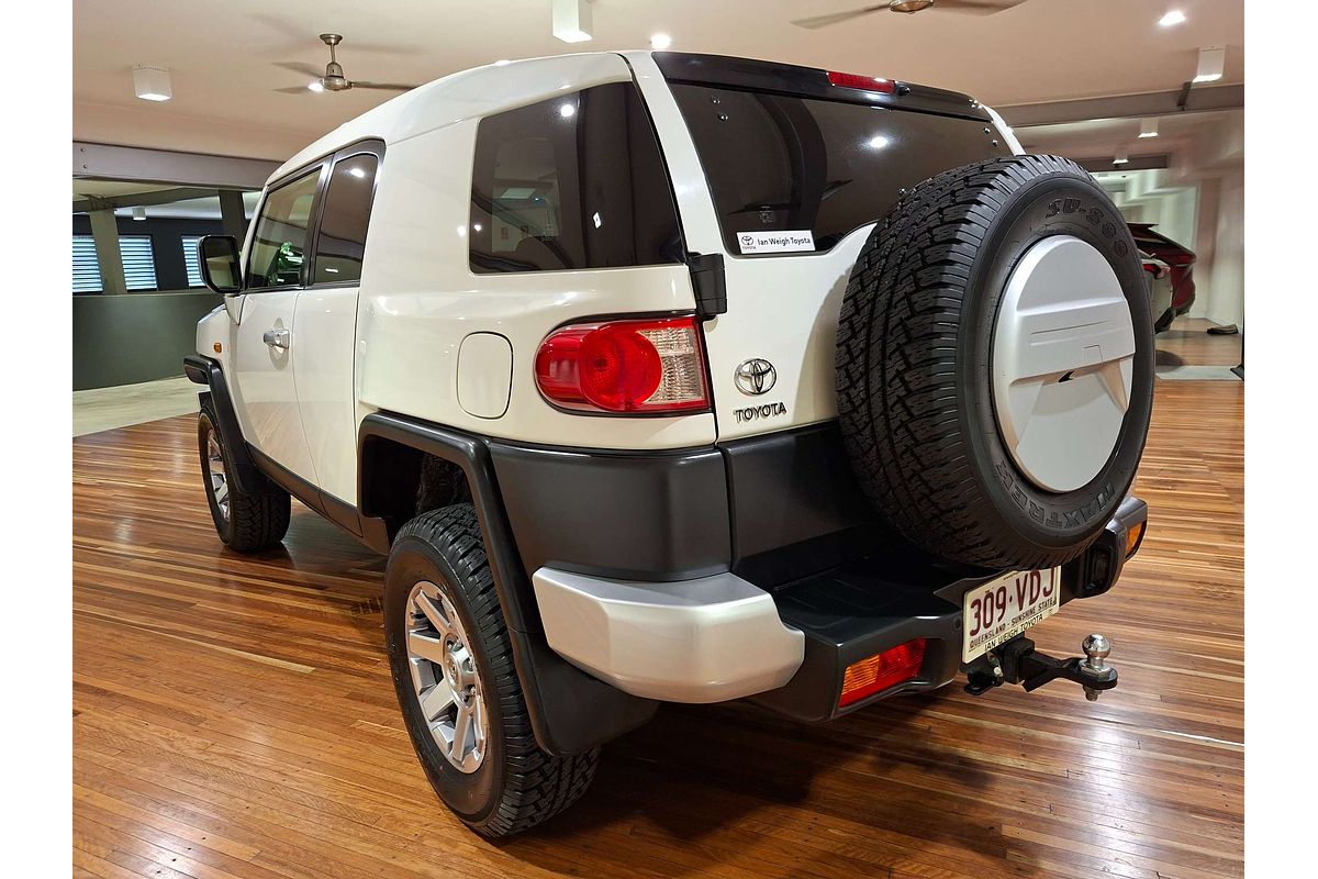 2014 Toyota FJ Cruiser GSJ15R
