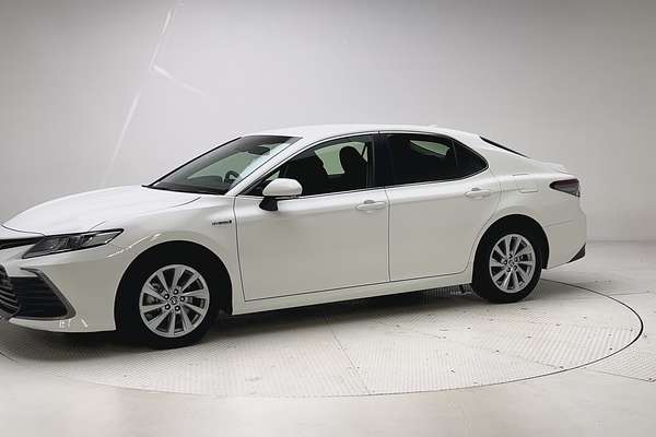 2024 Toyota Camry Ascent AXVH70R thumb-3