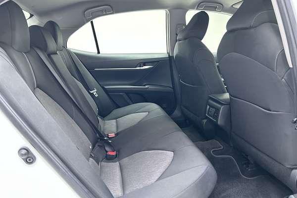 2024 Toyota Camry Ascent AXVH70R thumb-11