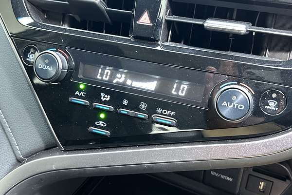 2024 Toyota Camry Ascent AXVH70R thumb-16