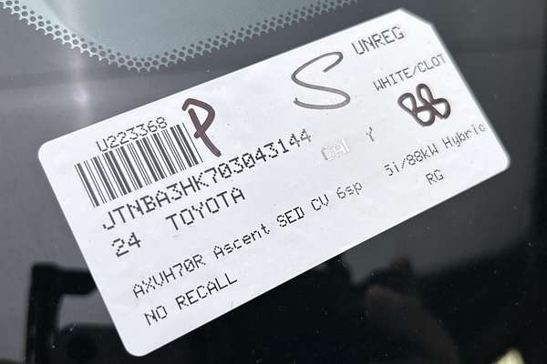 2024 Toyota Camry Ascent AXVH70R thumb-23