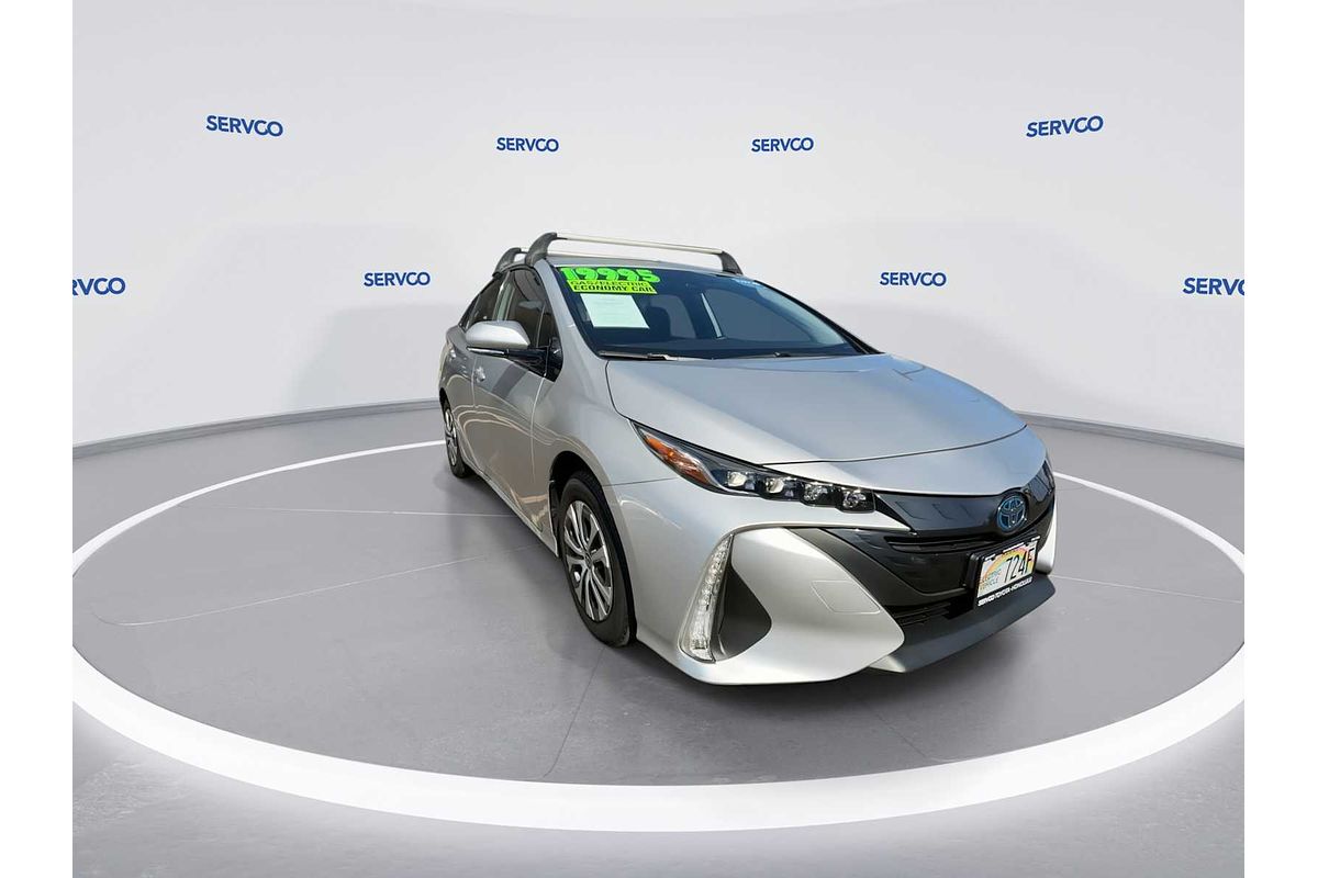 2020 Toyota Prius LE