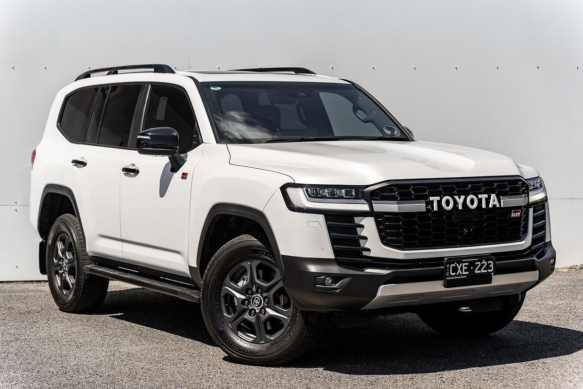 2024 Toyota Landcruiser GR Sport FJA300R